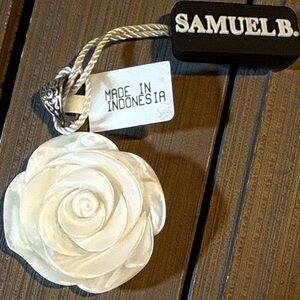 New with Tags Samuel B Carved White Rose Pendant Necklace Sterling Silver